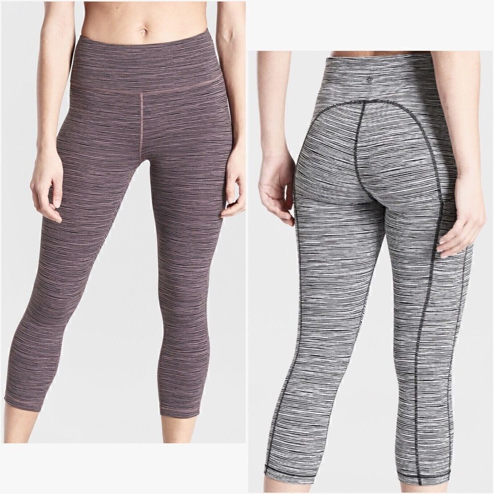 Athleta Ultimate Linear Lines Capri Tights Volcanic Violet size Small Gym crop